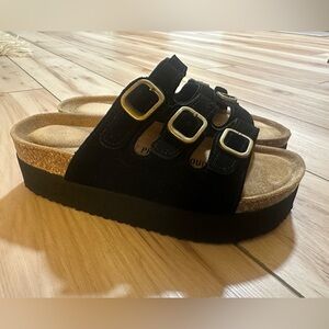 Project Cloud Women's Black Platform Sandals